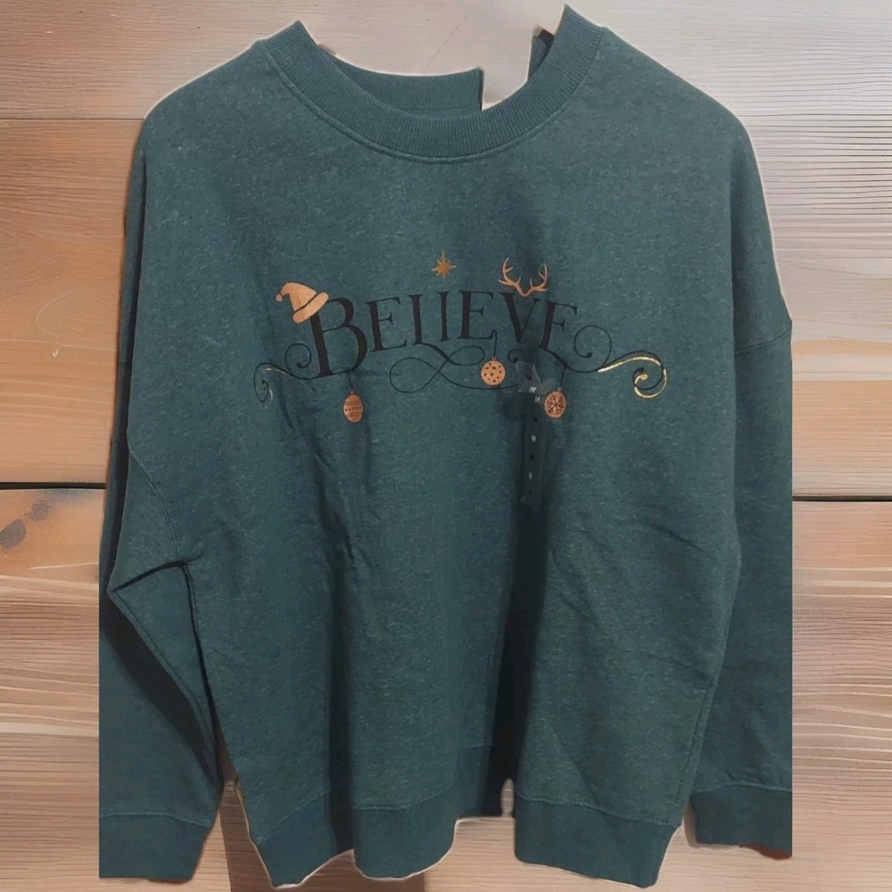 Natural Reflections Green Sweatshirt Size M Christmas Believe Cabelas Bass Pro